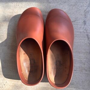Gardenheir Clogs